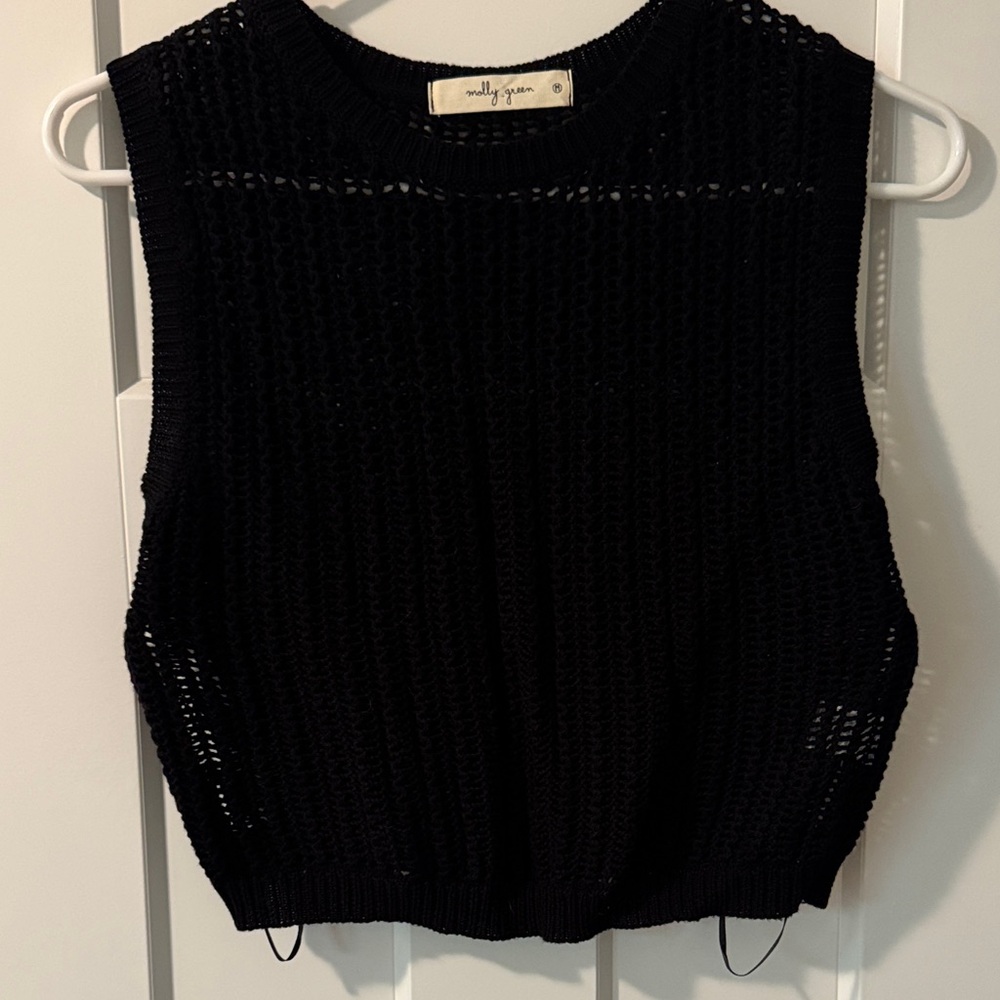 Molly green Black Sleeveless Knit Top